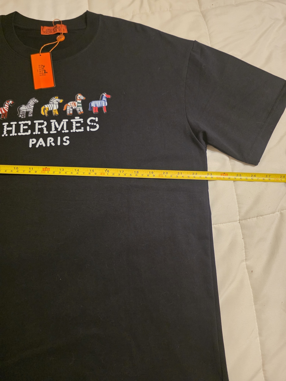 Hermes Paris Men’s Black Logo Graphic Tee For Men Or Women - Picture 4 of 8